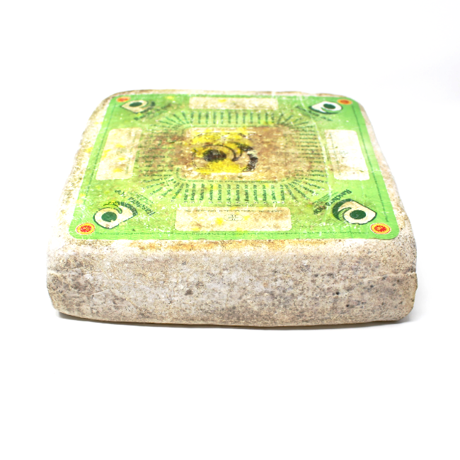 Mitica Raschera DOP Italian Cheese - Cured and Cultivated