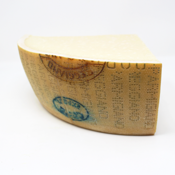 Parmigiano Reggiano DOP Cheese - Cured and Cultivated