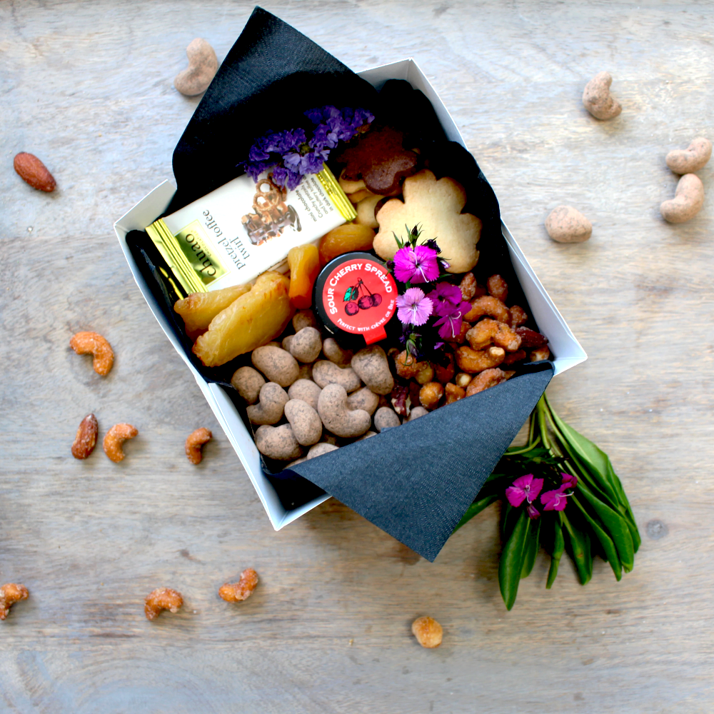 Petite Sweet Chocolate Grazing Box Paso Robles - Cured and Cultivated