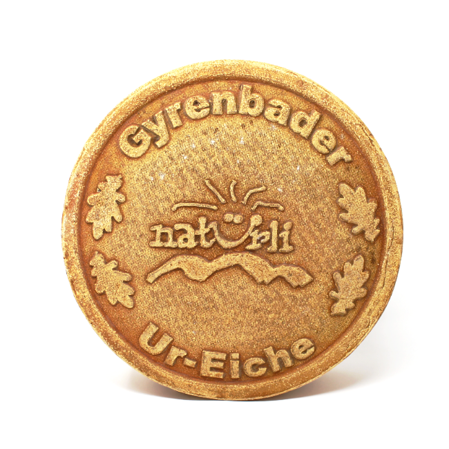 Ur-Eiche Cheese Switzerland - Cured and Cultivated