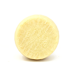 Reginella d’Abruzzo pecorino Sheep milk cheese Italy - Cured and Cultivated